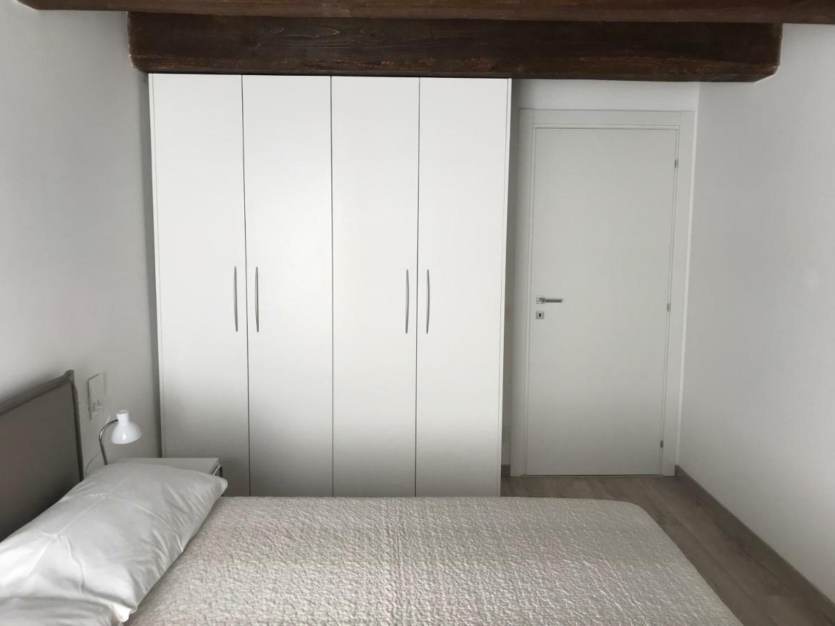 Moderno Affaccio Su Via Mazzini Apartman Ferrara Kültér fotó